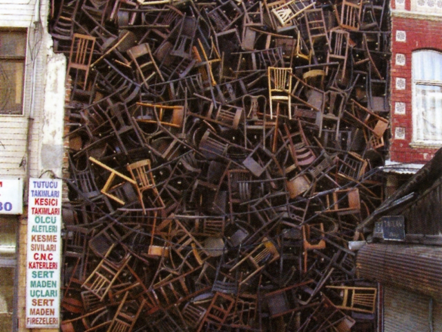 Insallation, 8th International Isanbul Biennial; Doris Salcedo, 2003