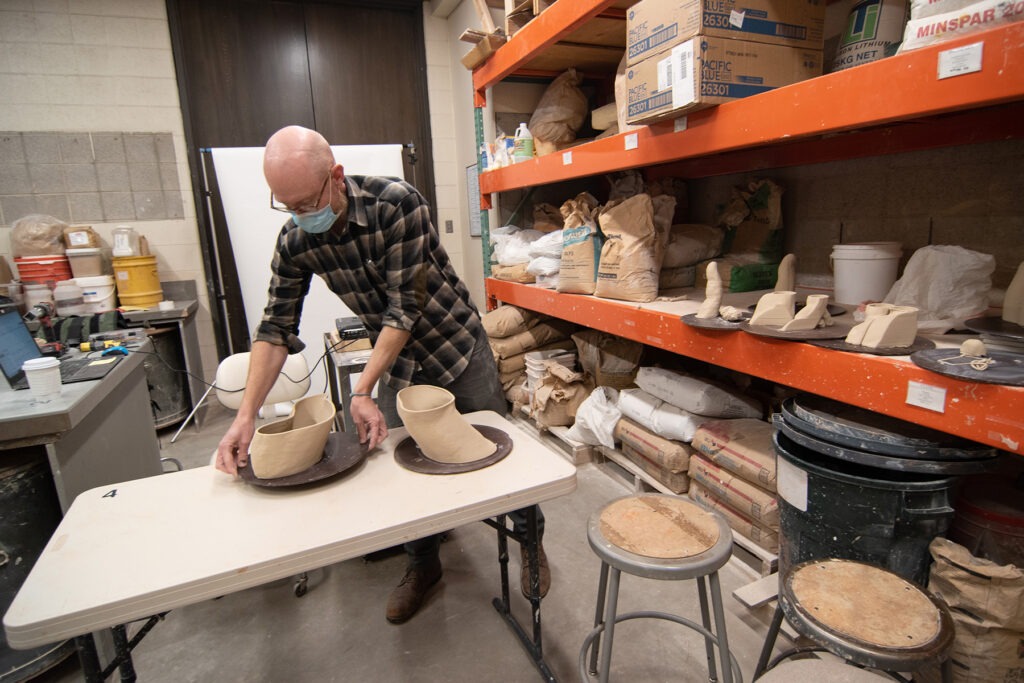 Ceramics Workshop with Visiting Artist Del Harrow