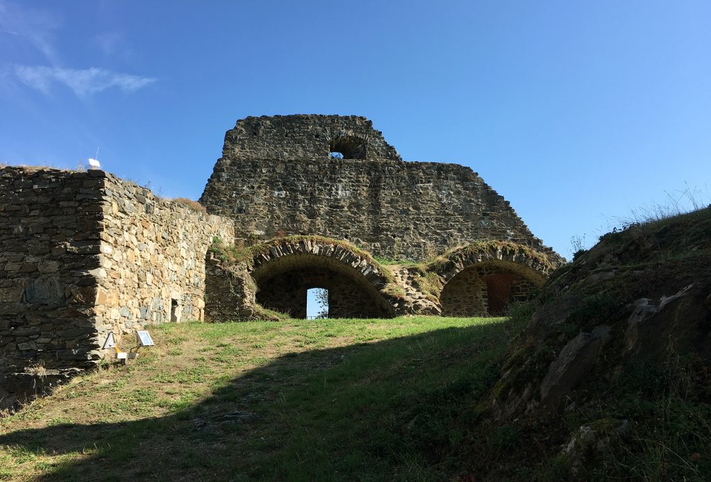 Klenova Castle